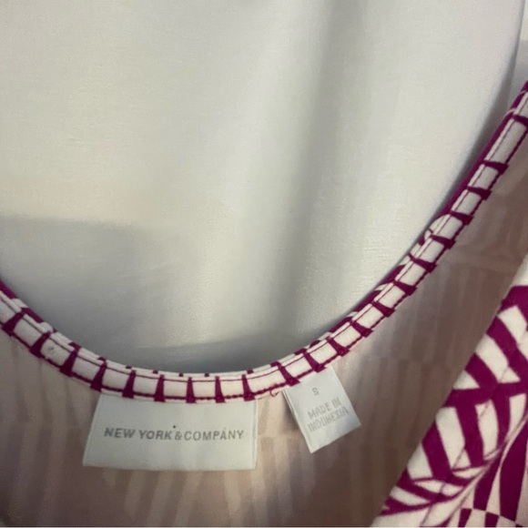 New York & Company White and Purple Sleeveless Fit and Flare Mini Dress - Picture 3 of 3